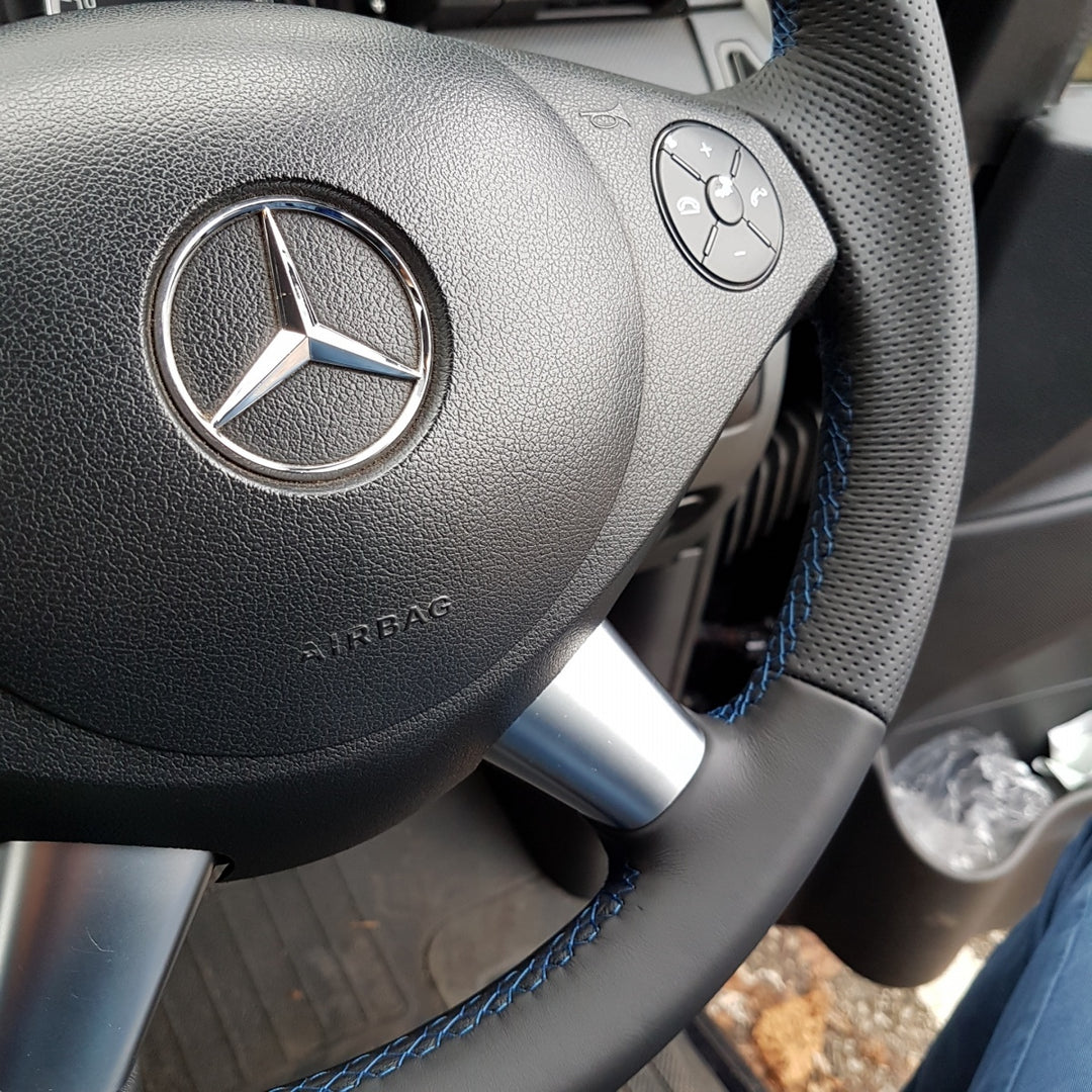 Housse Volant Cuir Noir Pour Mercedes Viano Vito Valente W639 - Confort Et Style
